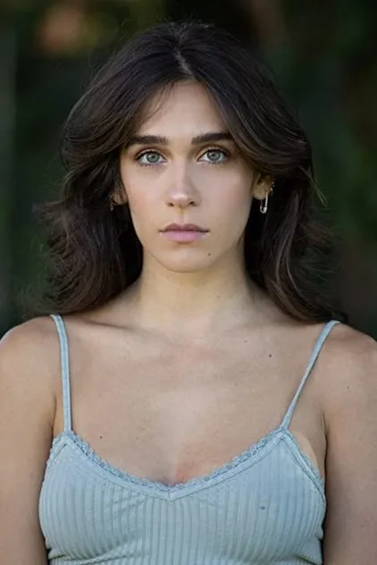 İzabel Pakzad
