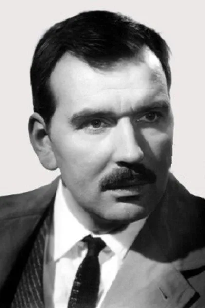 Бернхард Викки